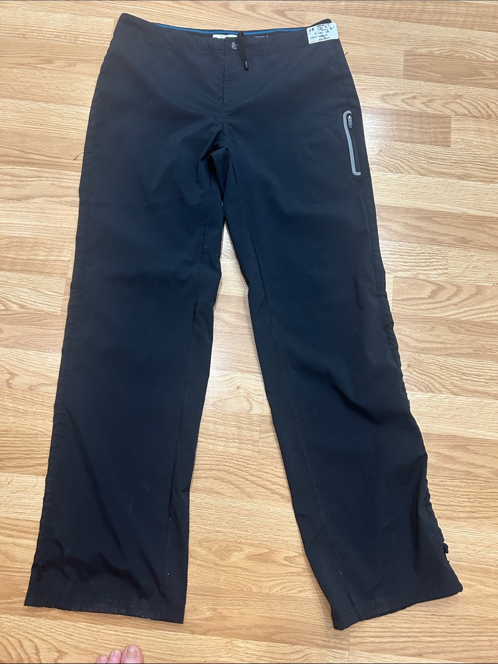 O8. Columbia Black Straight Leg Women's Outdoor Pants